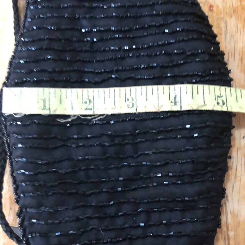 Small beaded and sequined purse. - Picture 7 of 7